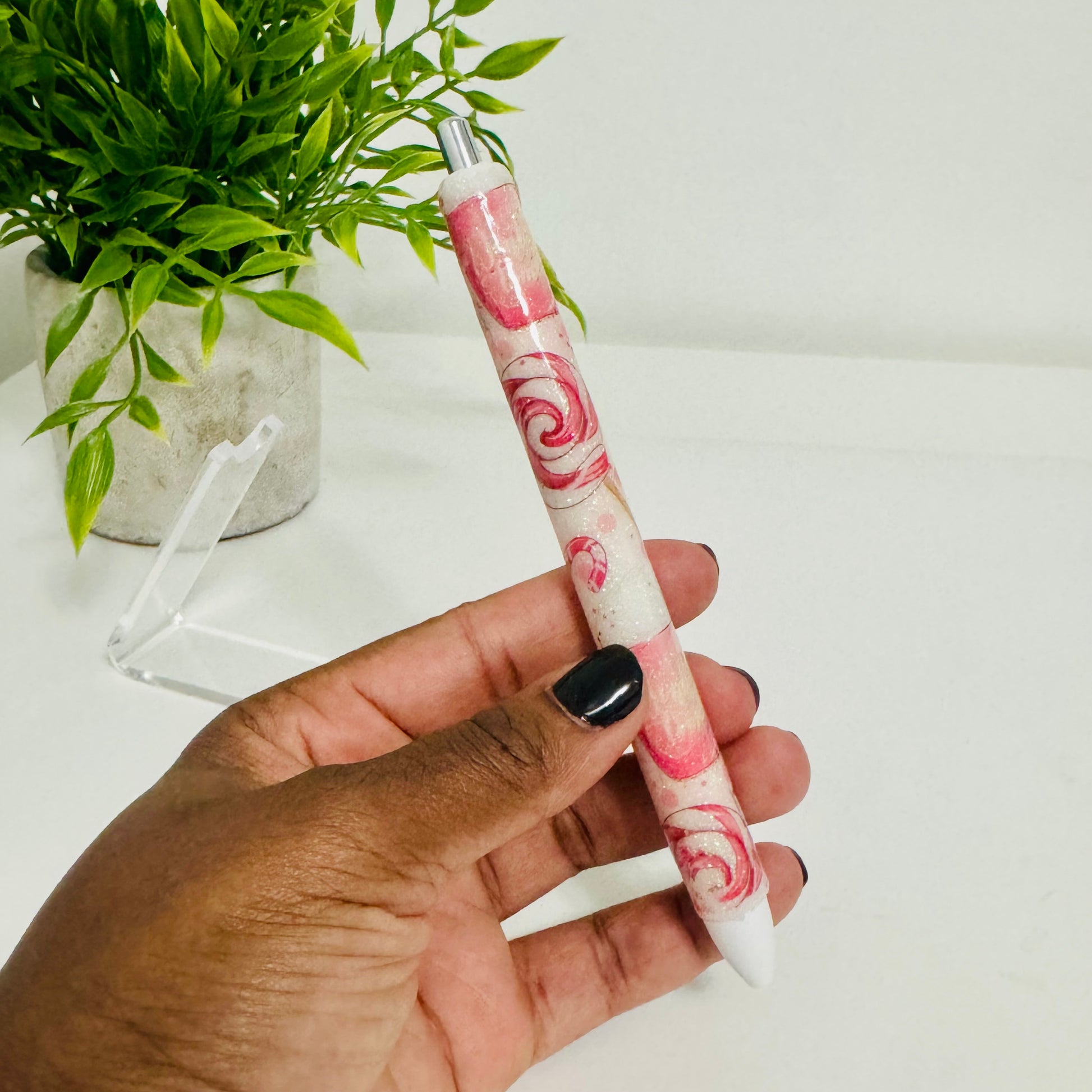 Pink Wintertime Glitter Pen